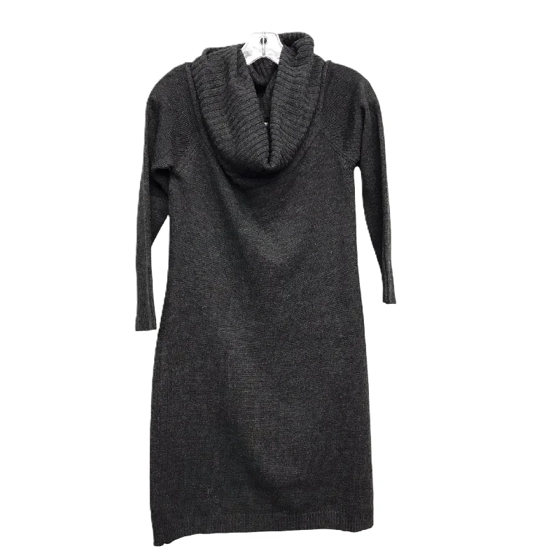 Dress Sweater By New York And Co In Grey, Size: M Modern Contemporary Chic