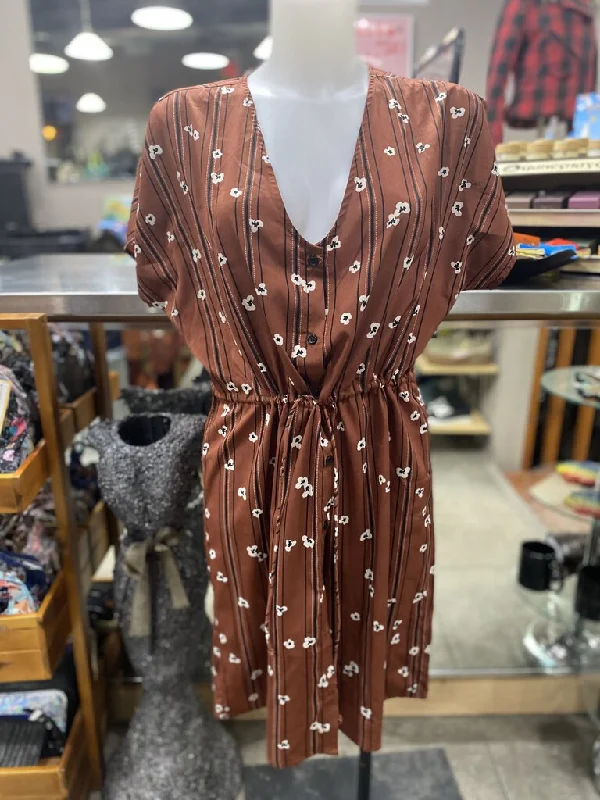 Vero Moda tie waist multi print dress M Tunics Chic fashionable