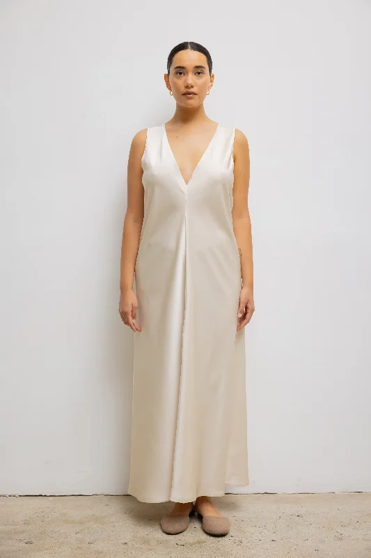 Barb V Neck Slit Dress