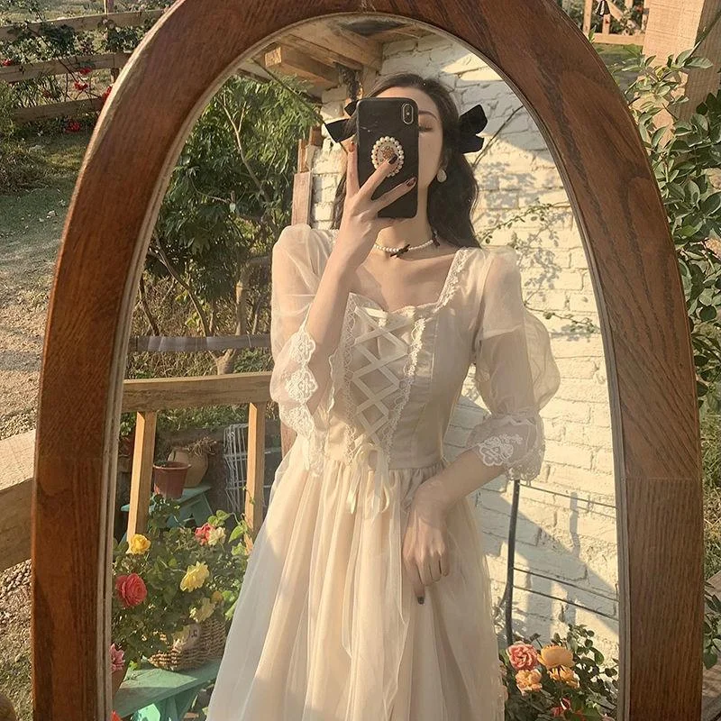 French Retro Tea Break Lisianthus Dress
