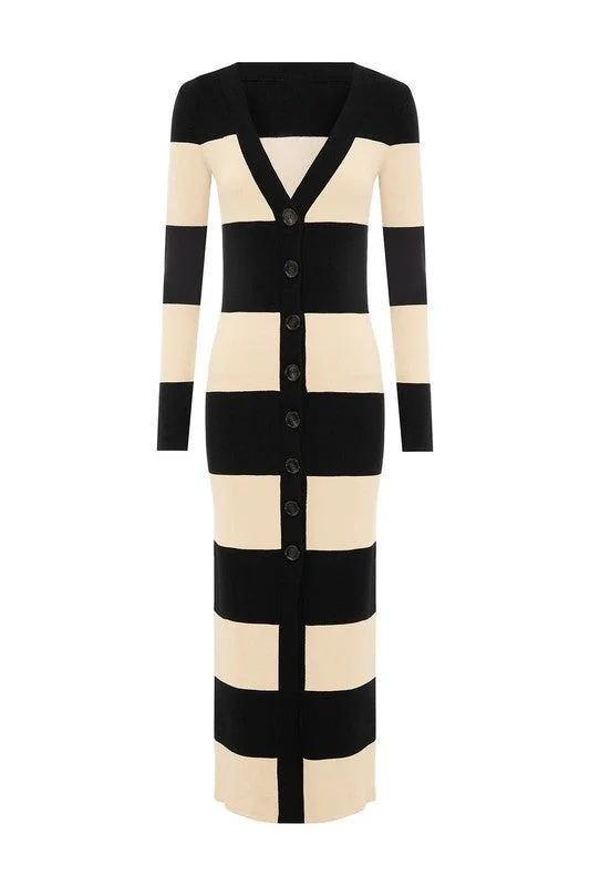 READ BETWEEN THE BLOCKS CARDIGAN SWEATER DRESS Satin Fabric Silk Fabric Chiffon Fabric READ BETWEEN THE BLOCKS CARDIGAN SWEATER DRESS Satin Fabric Silk Fabric Chiffon Fabric